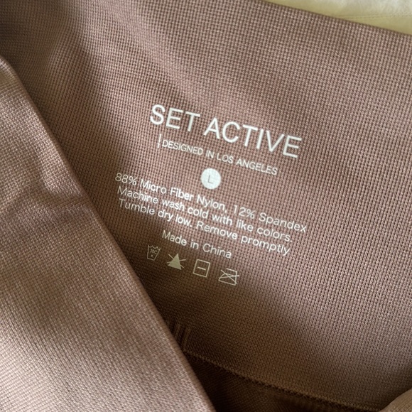 SET ACTIVE Sculptflex LEGGINGS (Amethyst) - Picture 4 of 5